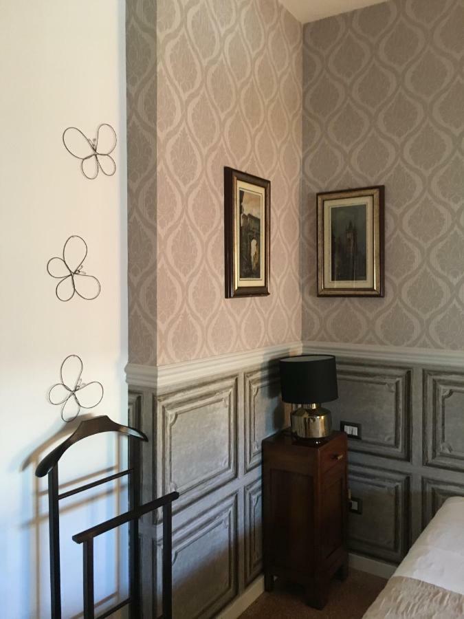 佐纳托尔托纳住宿加早餐旅馆 米兰 外观 照片